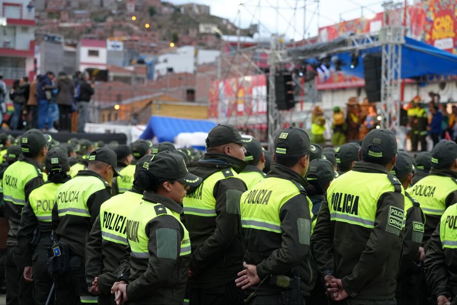 Policía refuerza controles y seguridad ante anuncio de movilizaciones en La Paz