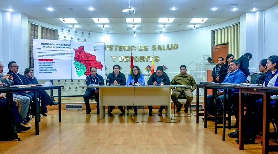 Comité recomienda modalidad a distancia en colegios de La Paz, El Alto, Cochabamba y Sucre