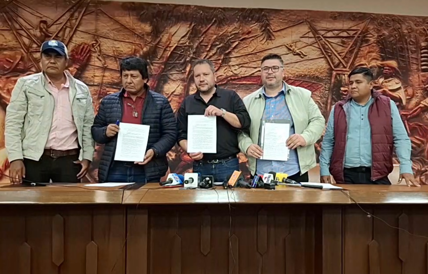 Gobierno garantiza diésel para cañeros y YPFB compra de 264 millones de litros de etanol, 22% más que en 2024