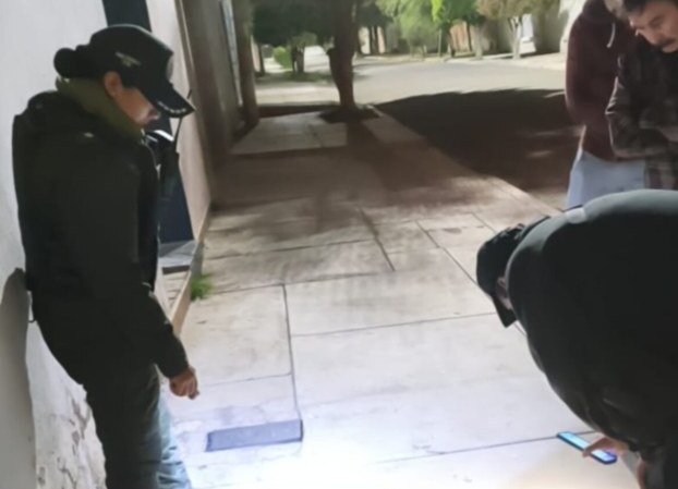 Explosión de petardos en casa de un vocal del TED de Cochabamba genera alarma, evistas son vinculados con el atentado