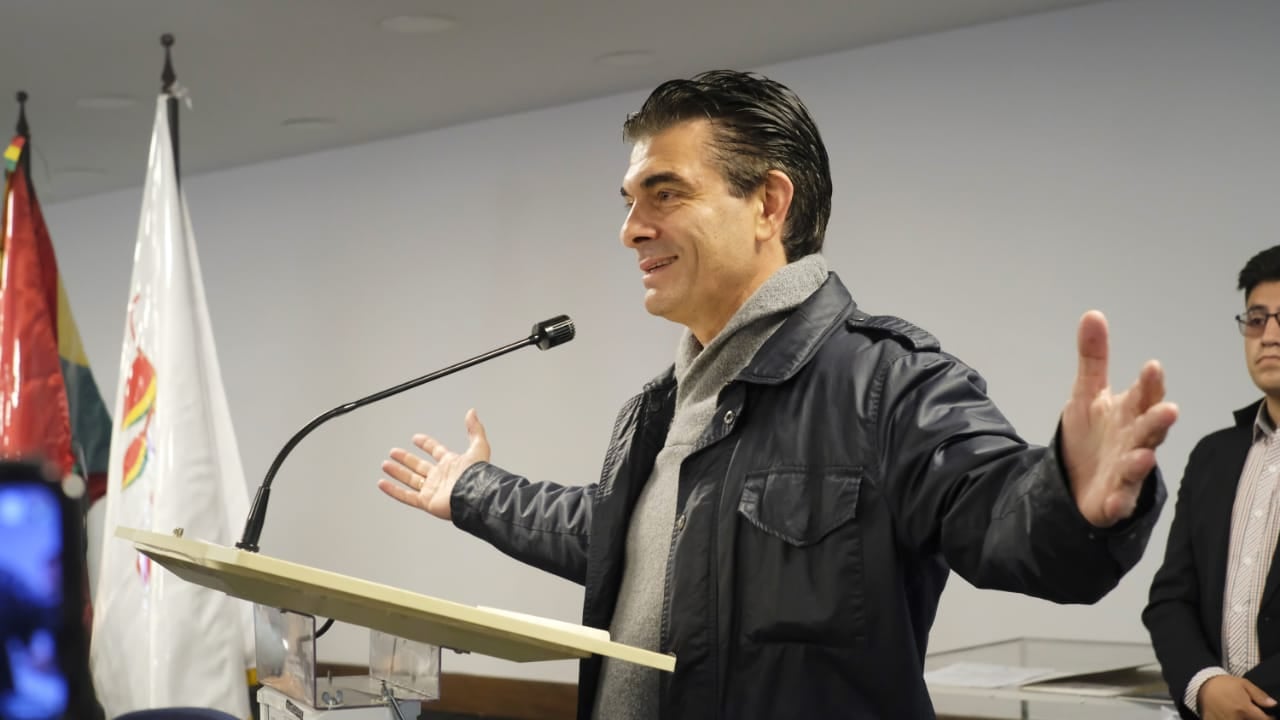 ATT recuerda que medios de comunicación deben transmitir el mensaje presidencial el 8 de noviembre