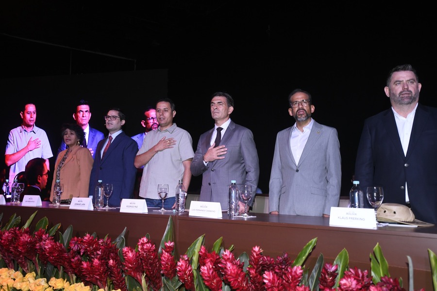 Lara anuncia apoyo a la industria sostenible y promete ganar confianza con hechos en 100 días