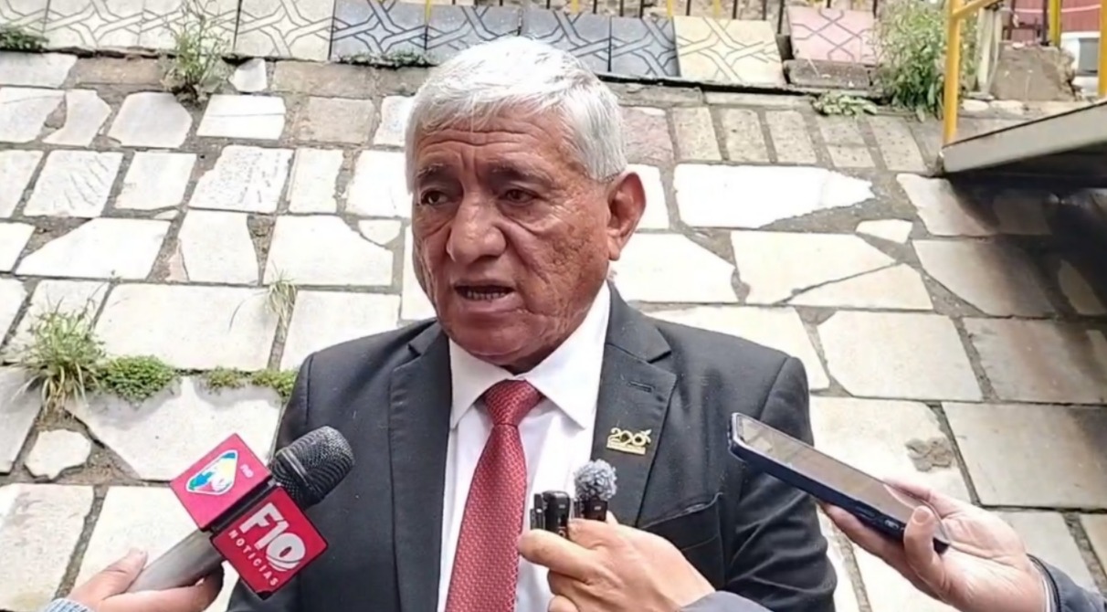 Alcalde Arias destaca los discursos de Paz y Lara y los califica como “muy reflexivos"