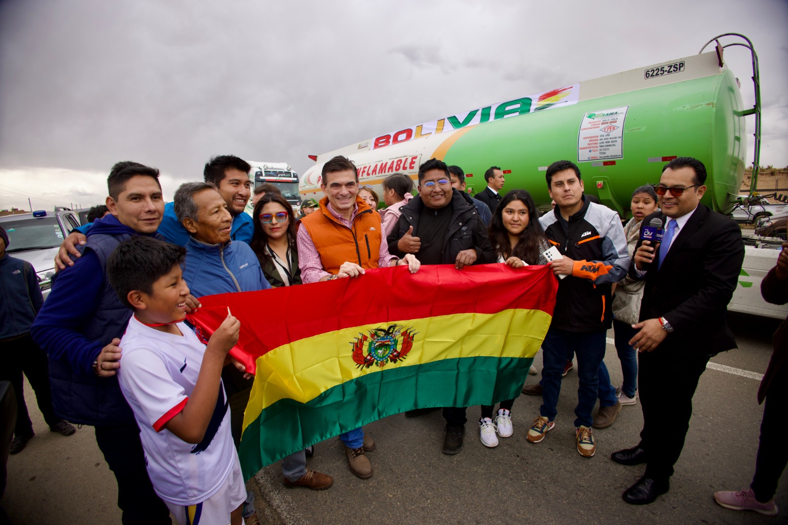 “No les voy a fallar”: Paz comienza su mandato con carburantes para el pueblo y ministros listos para dar solución a la crisis