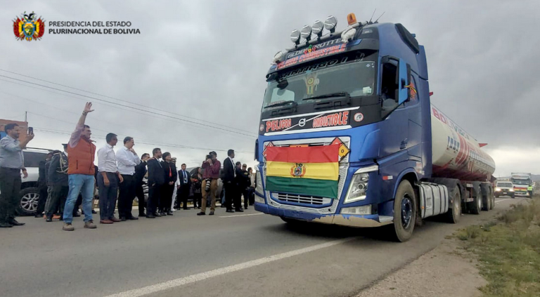 Gobierno verifica normalización paulatina del suministro de combustibles y anuncia reformas estructurales en el sector