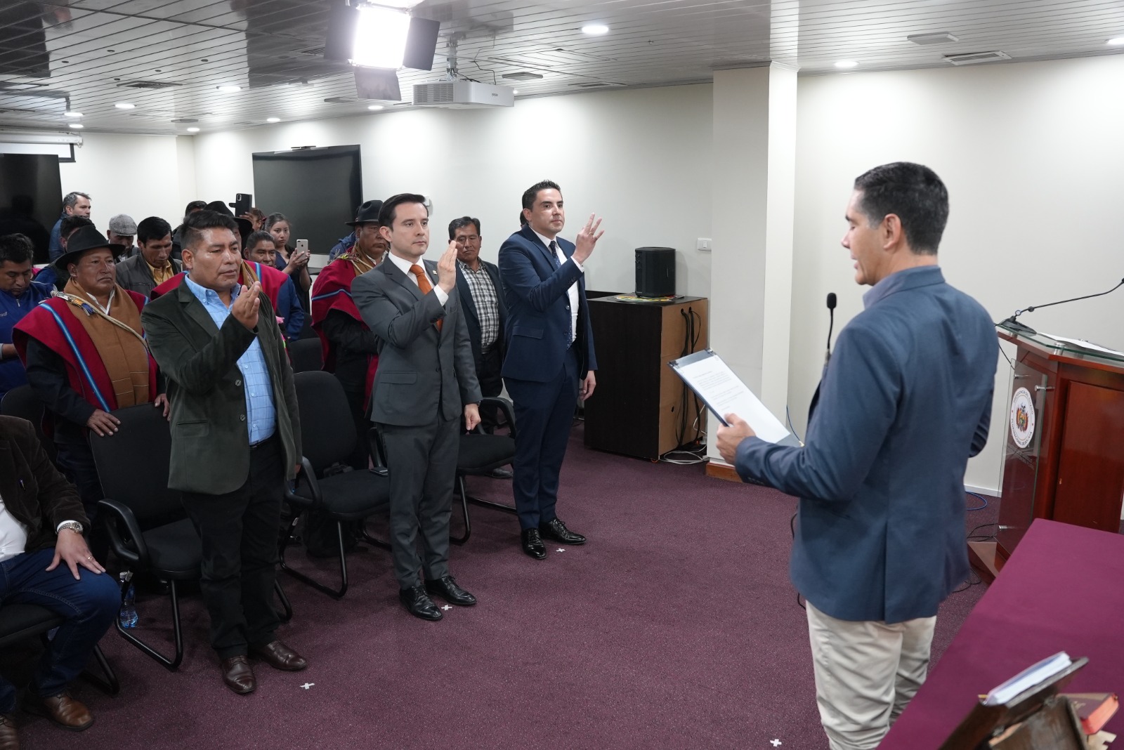 Ministro Justiniano designa a tres viceministros con la misión de fortalecer y articular al sector productivo