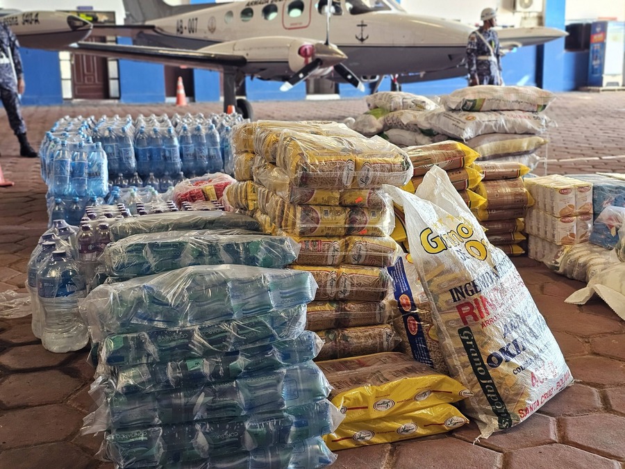 Envío de ayuda humanitaria a familias damnificadas de Samaipata se refuerza por la vía aérea