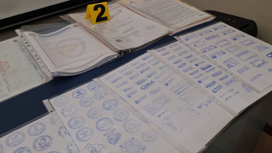 Juez envía a la cárcel a banda criminal que falsificaba títulos y documentos de bienes inmuebles en Oruro