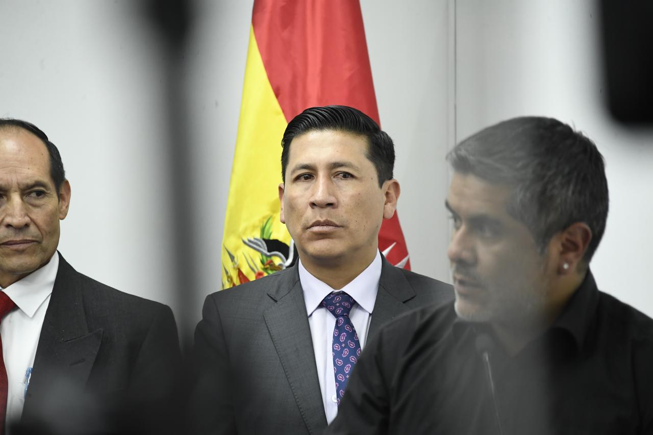 Exministro de Justicia denunciará penalmente al vicepresidente Lara por difamarlo