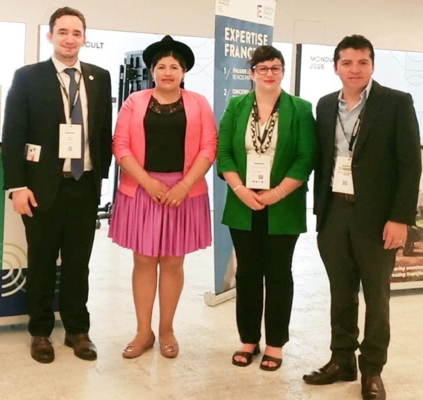 Bolivia y la OEI suscriben convenio de cooperación en cultura, educación y ciencia