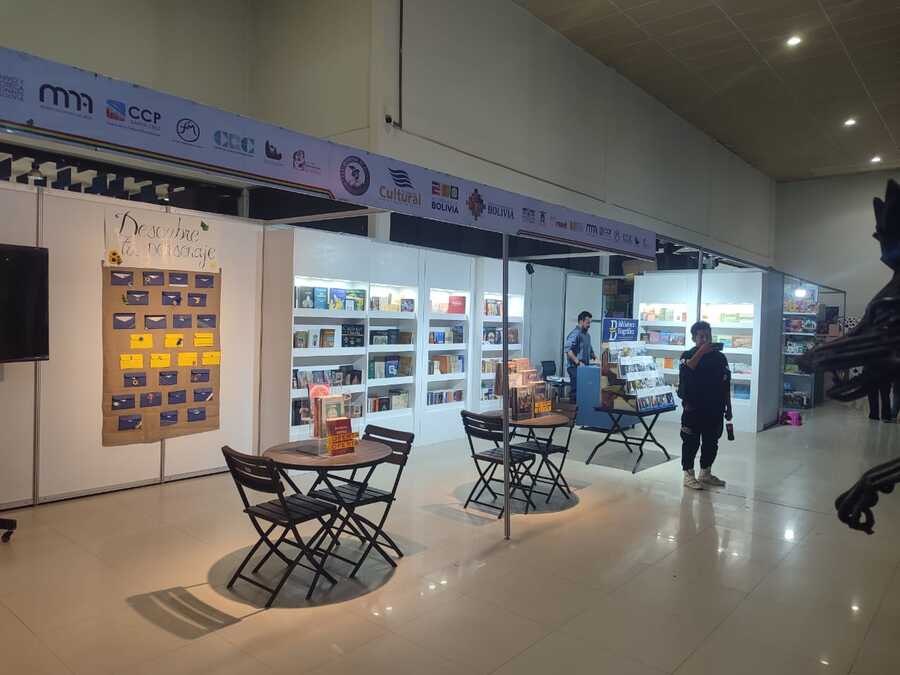 FC-BCB presenta nuevas publicaciones y conversatorios en la Feria del Libro de Cochabamba