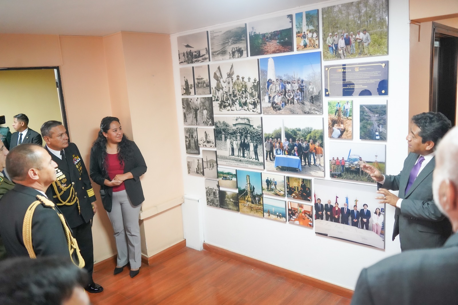 Bolivia aplica control satelital a más de 1.400 hitos de frontera