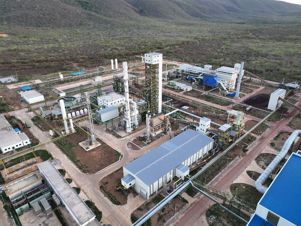 Planta de Reducción Directa de Complejo Siderúrgico inicia pruebas para obtener hierro esponja