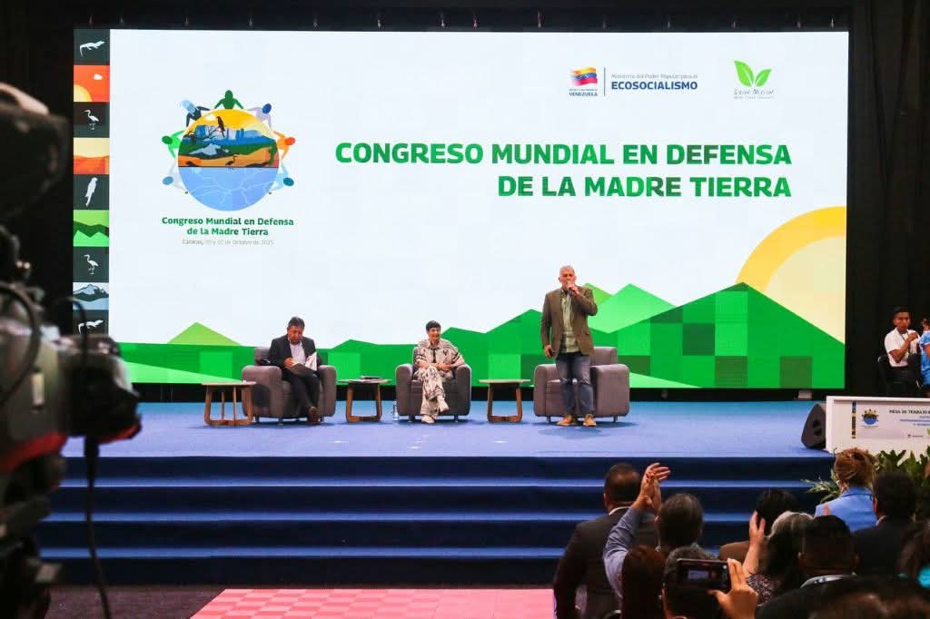 El vicepresidente David Choquehuanca en el Congreso Mundial en Defensa de la Madre Tierra. Foto VPE