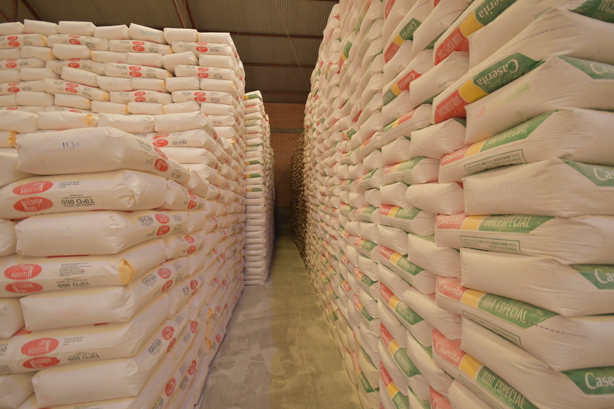 Defensa del Consumidor confirma la baja en la harina y el arroz, pero denuncia encarecimiento de la carne