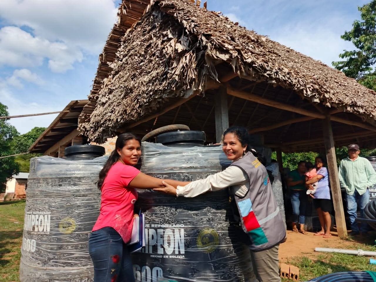 Desarrollo Rural entrega sistemas de riego por goteo para fortalecer el cultivo de cacao en Riberalta 