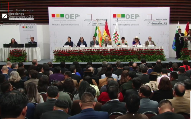 TSE pide a los nuevos legisladores fortalecer la cultura democrática y priorizar la unidad nacional