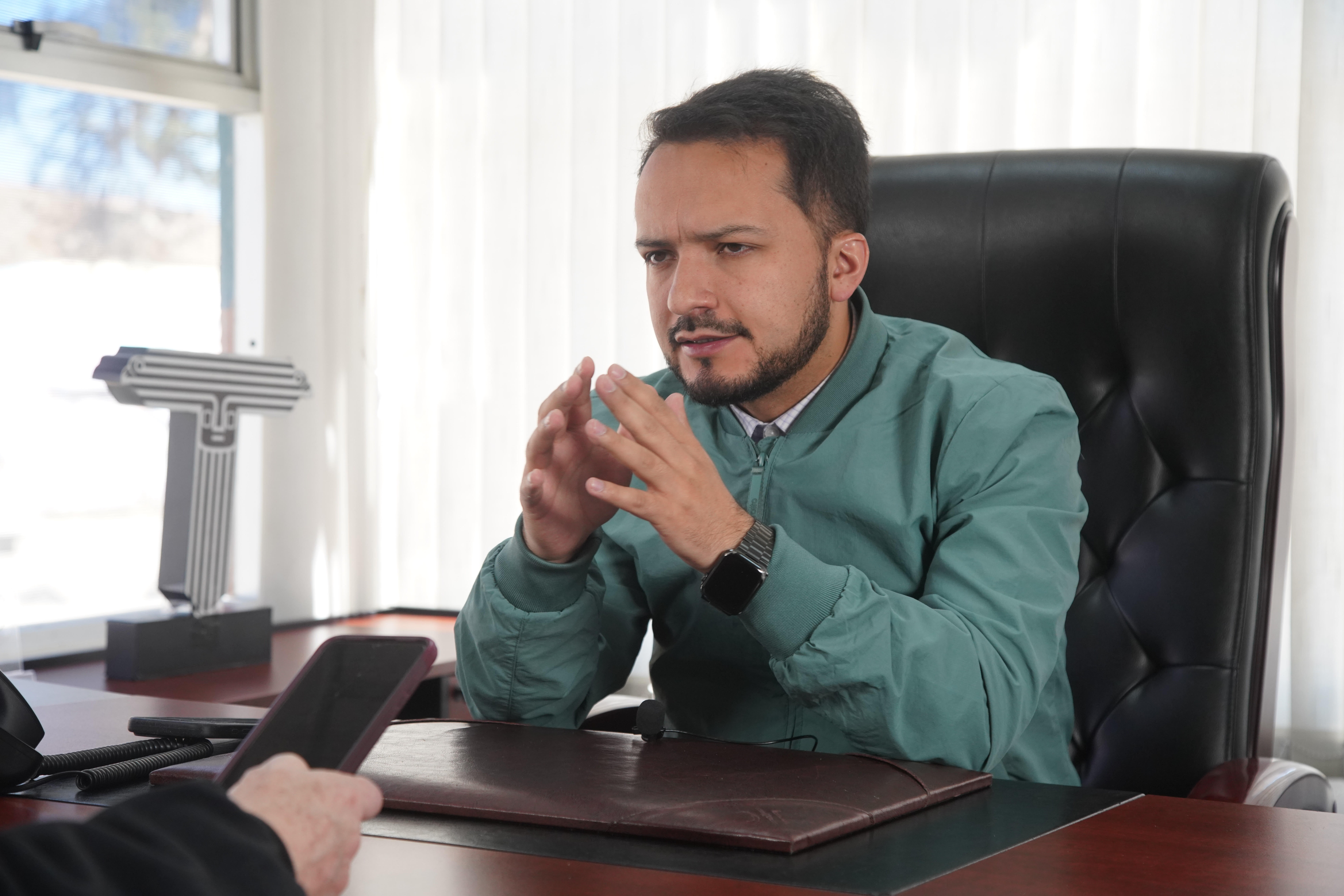 Gerente ejecutivo de la Empresa Estatal de Transporte por Cable Mi Teleférico, Alejandro Gonzales.