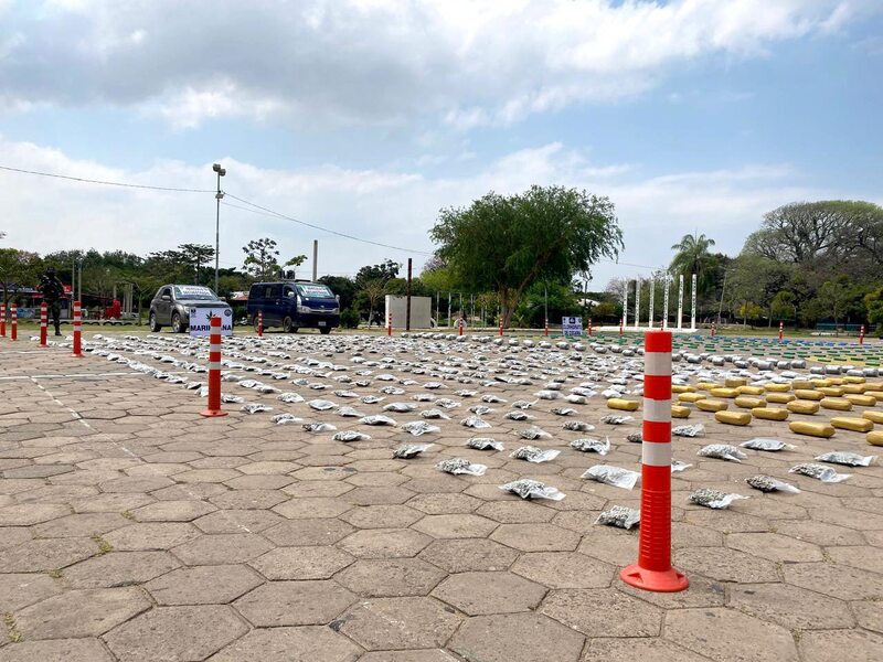 Felcn incauta casi 600 kilos de droga y bienes por 950.000 dólares en Beni y Santa Cruz