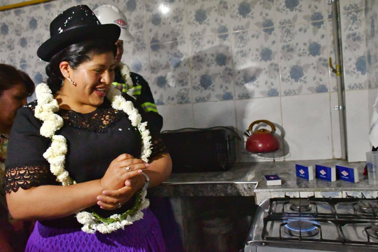 El gas domiciliario llega a más de 3.000 nuevos usuarios en Colcapirhua y Tiquipaya