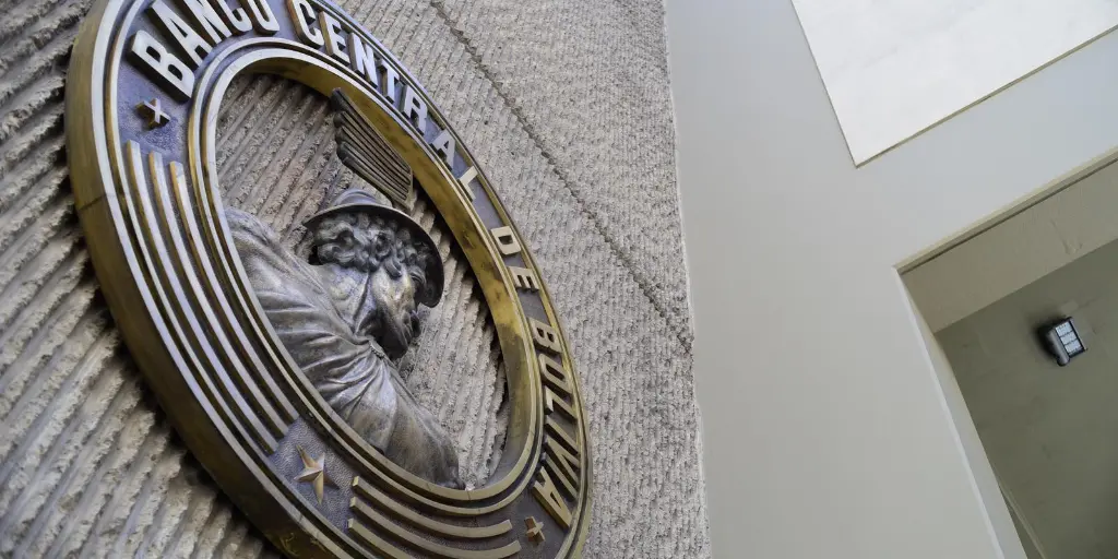 BCB desmiente a candidato Jorge Quiroga y ratifica transparencia en manejo de reservas internacionales