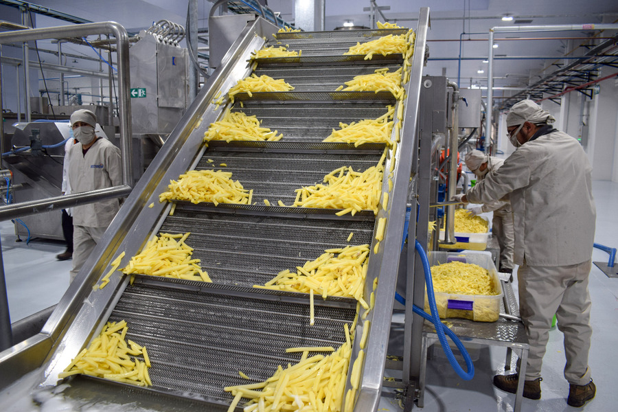 Gobierno reivindica a la industrialización como motor del desarrollo productivo