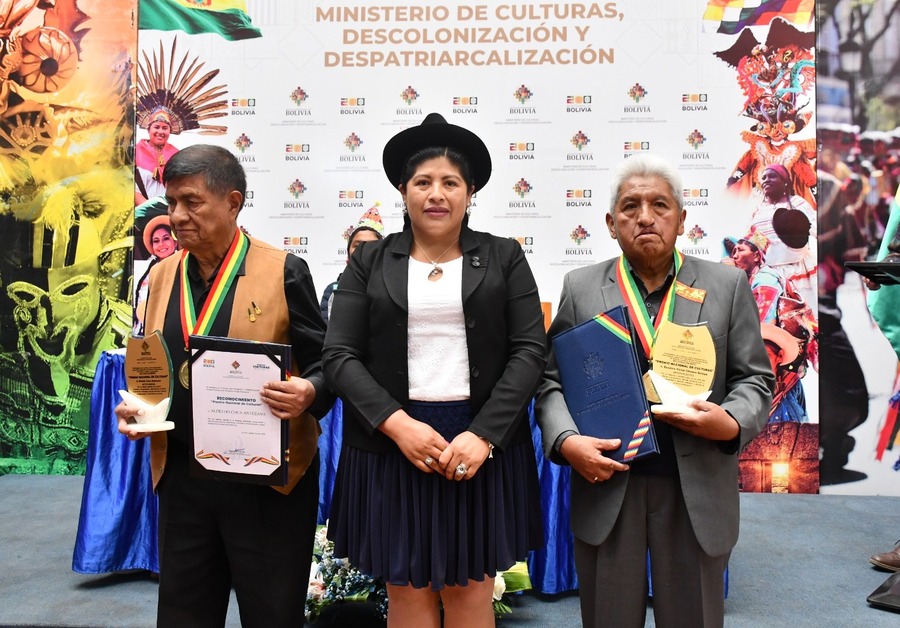 Eusebio Choque y Alfredo Coca Antezana, galardonados con el Premio Nacional de Culturas 2025