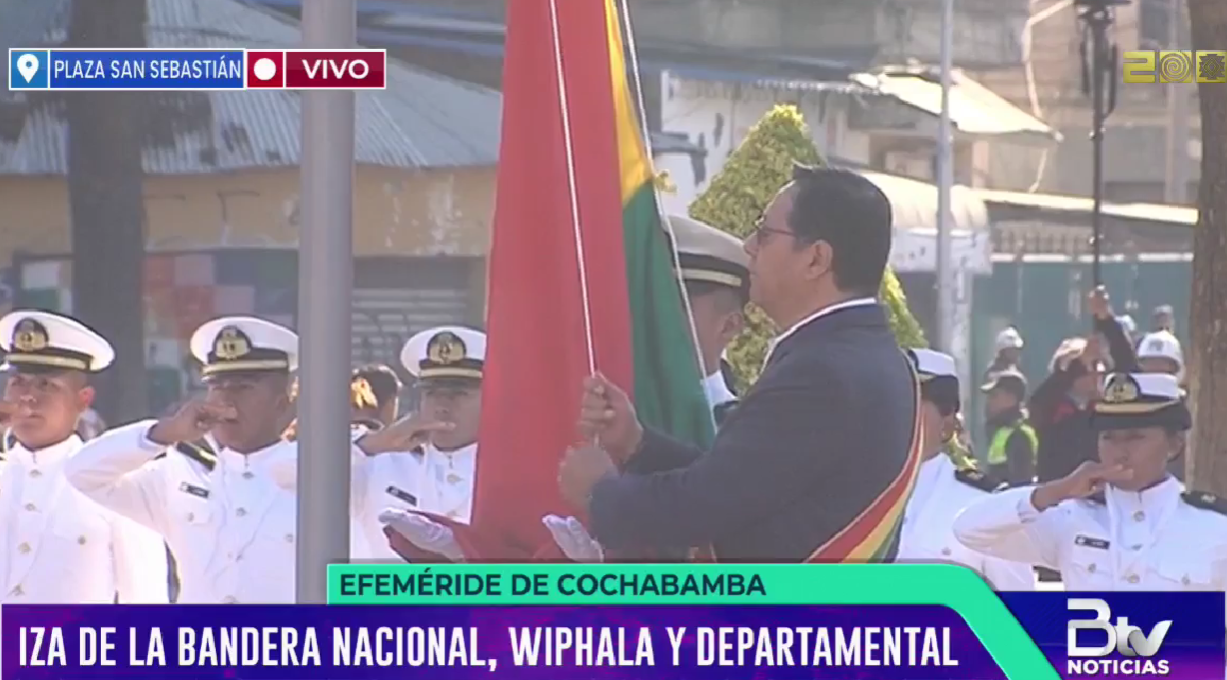 Presidente participa de la ofrenda floral e iza de la bandera por los 215 años de la Gesta Libertaria de Cochabamba