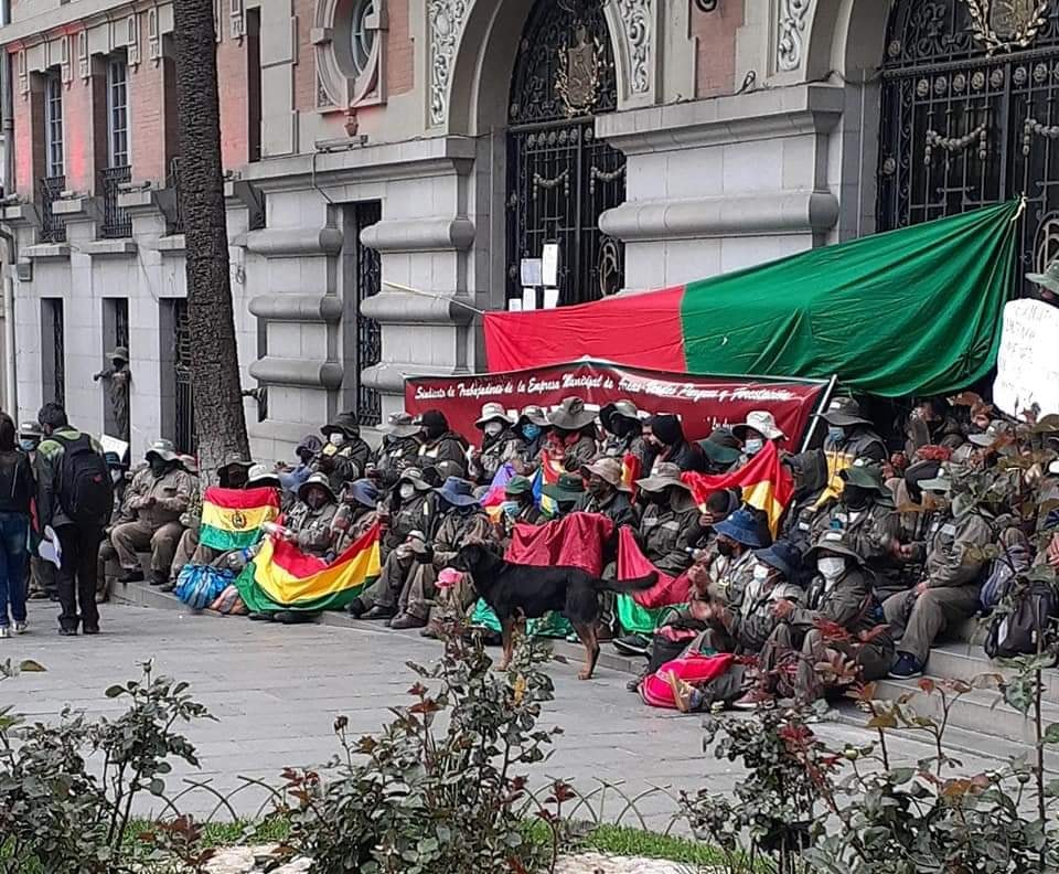 Protesta de los trabajadores de la Empresa Municipal de Áreas Verdes, Parques y Forestación de la semana pasada. Foto RRSS
