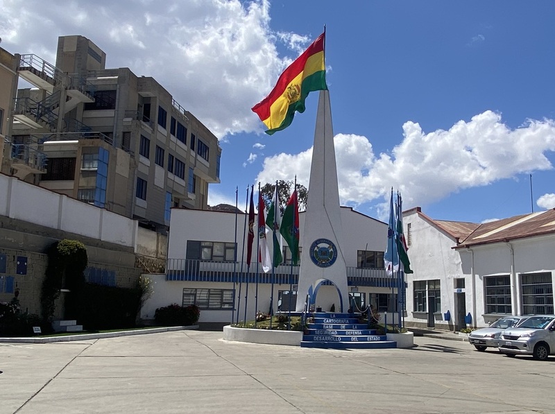 El Instituto Geográfico Militar celebra 89 años con un nuevo Atlas de Bolivia y reconocimiento internacional por su labor cartográfica