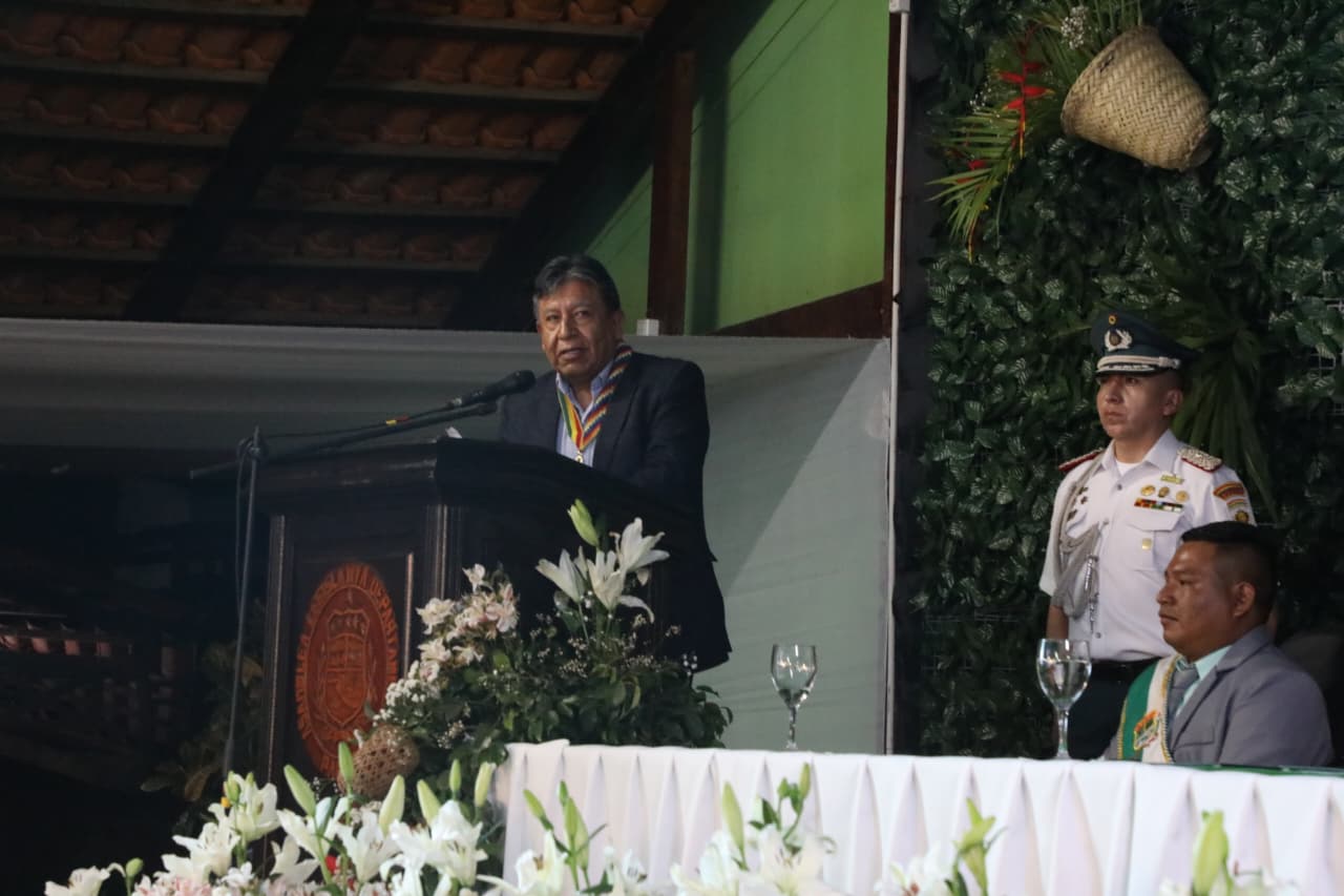 El presidente en ejercicio, David Choquehuanca, en la Sesión de Honor de la Asamblea Legislativa Departamental de Pando. Foto Vicepresidencia.