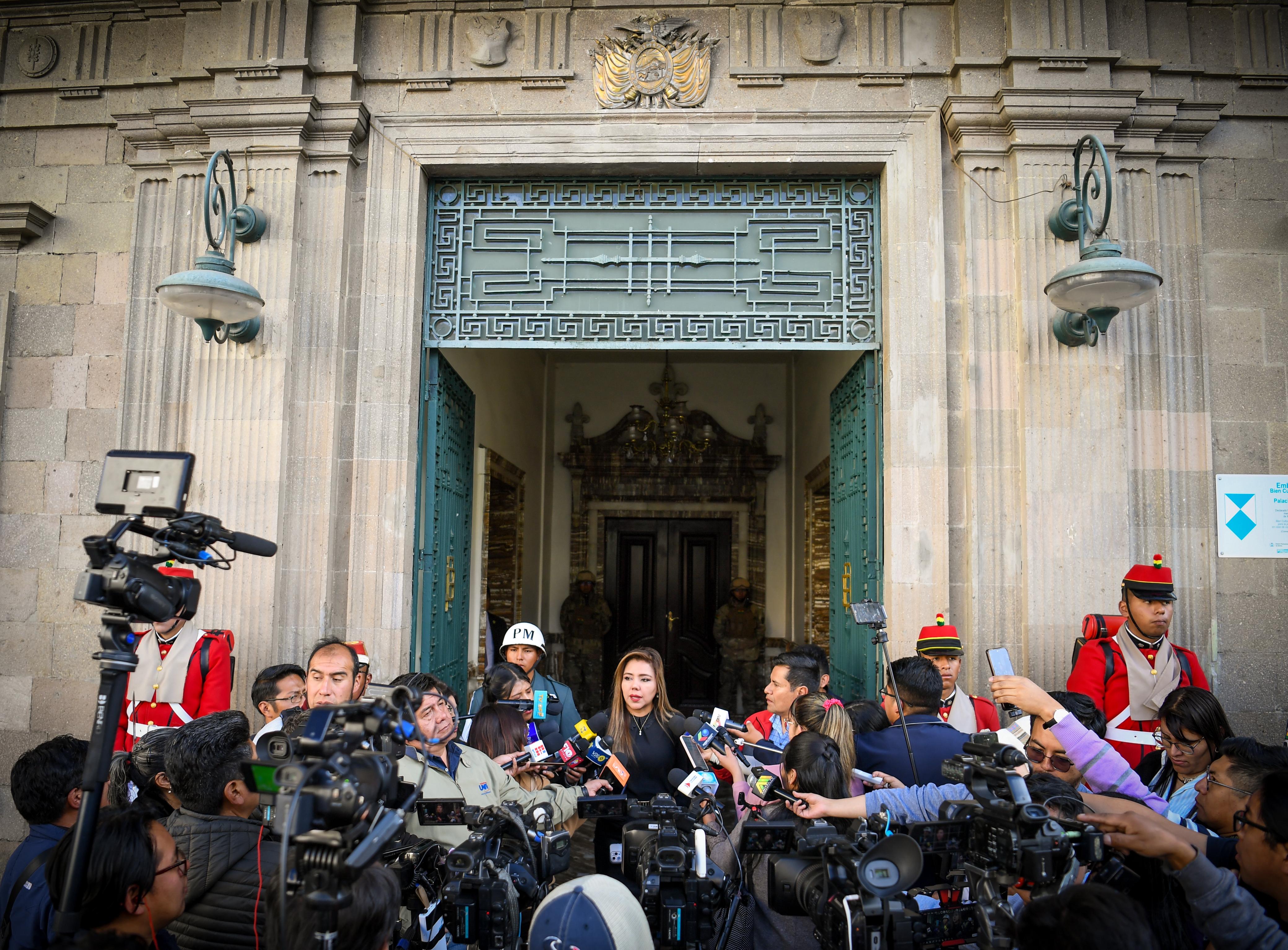 Viceministra cuestiona a Evo Morales sobre su temor por la aprehensión de Felipe Cáceres