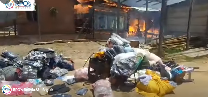 Incendio de magnitud consumió casetas y mercadería de la feria de Ascensión de Guarayos