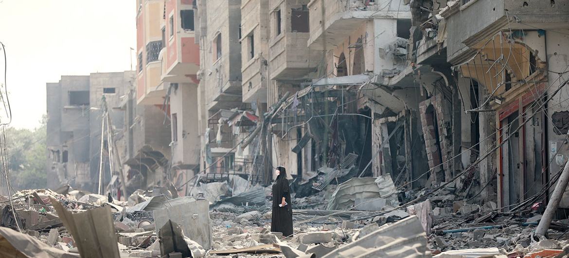 Destrucción en la Franja de Gaza tras los ataques aéreos israelíes. Foto ONU-OMS