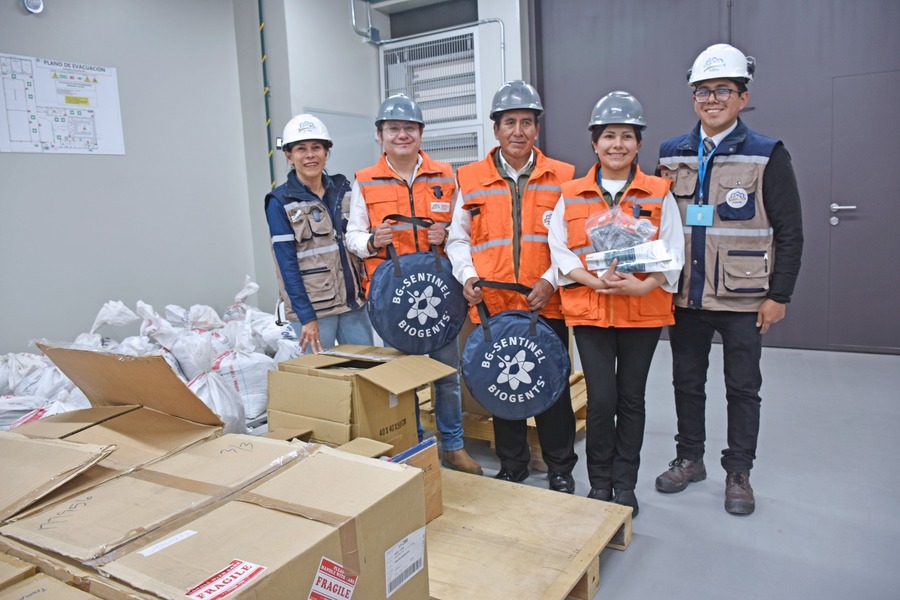 Salud recibe equipos para la estrategia de esterilizar insectos y combatir enfermadades