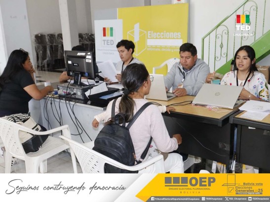 Al menos 10% de los jurados sorteados se excusaron, en el TSE afirman que no afectará el balotaje