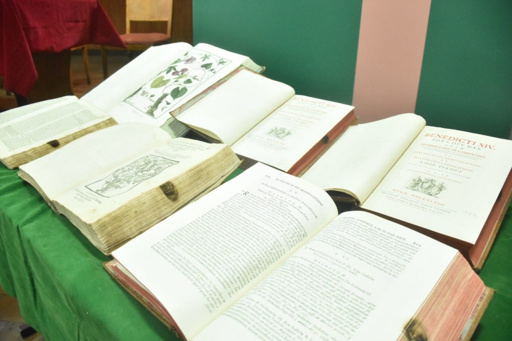 La muestra que invita a recorrer uno de los periodos más trascendentales del proceso independentista boliviano. Foto GAMLP