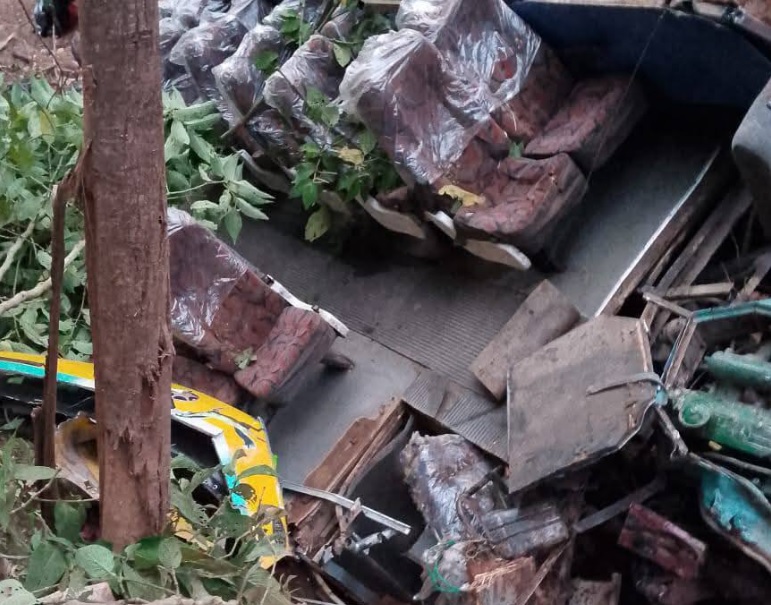 Al menos siete personas mueren en carretera a Mocomoco
