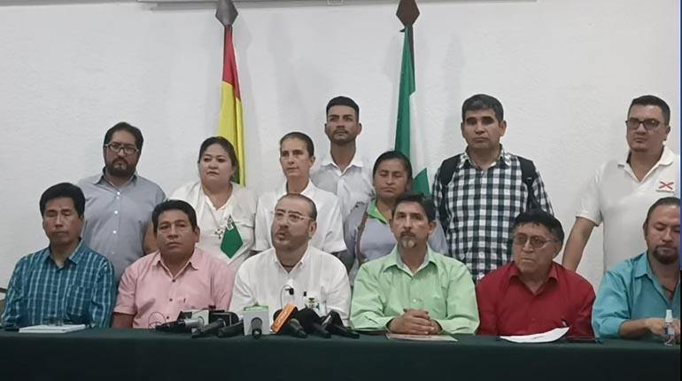 Cívicos deciden a contramano de lo que sucedió en Santa Cruz, protestas pacíficas, vigilias en instituciones públicas, no su destrucción, y cese de bloqueos 