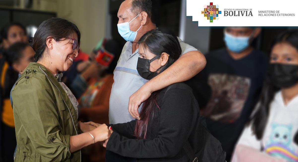 Cancillería logra la repatriación de la primera familia de Turquía y tramita apoyo a otras cuatro de ese país y dos de Siria