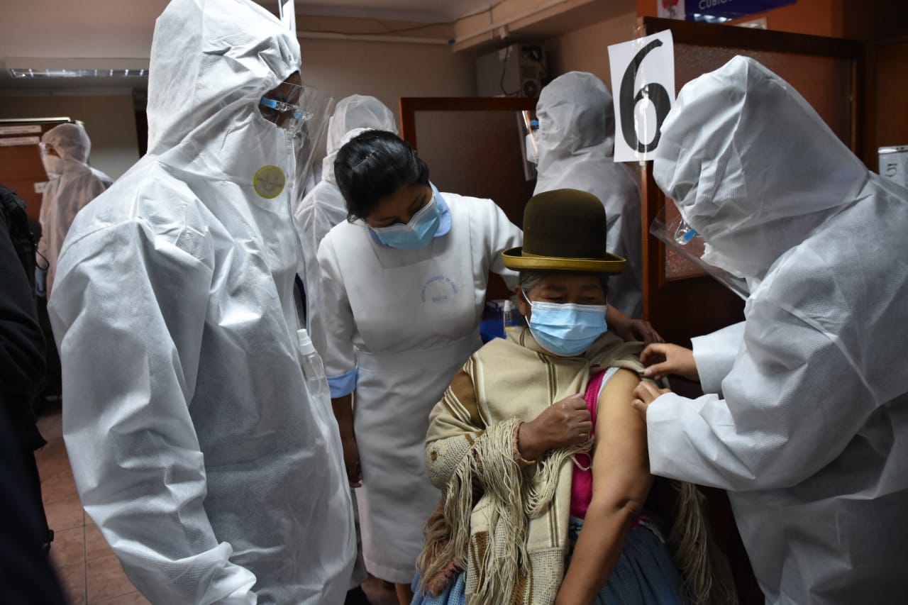 El Gobierno adquirió 24 millones de dosis de vacunas para controlar la pandemia de la Covid – 19 y bajar la tasa de letalidad a 0,1%