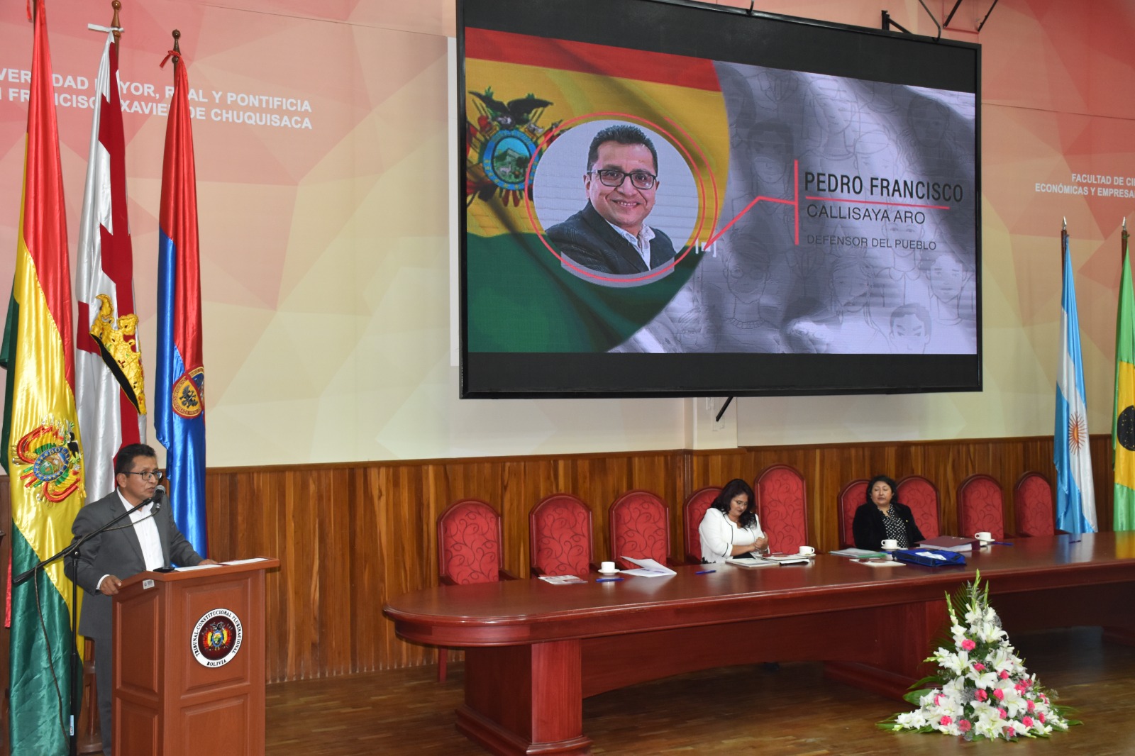 El Defensor del Pueblo convoca a aplicar estándares internacionales en casos de violencia contra las mujeres