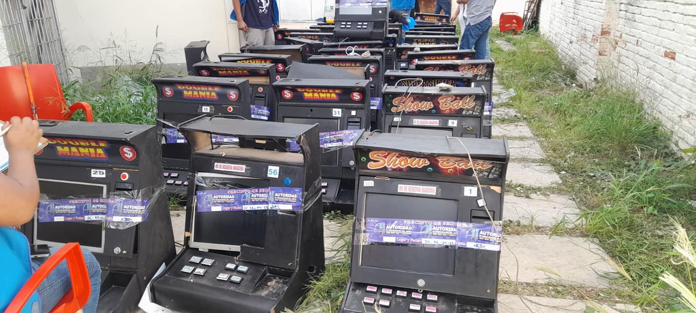 AJ decomisa 36 máquinas de juego y revela que juristas están involucrados en ese ilícito