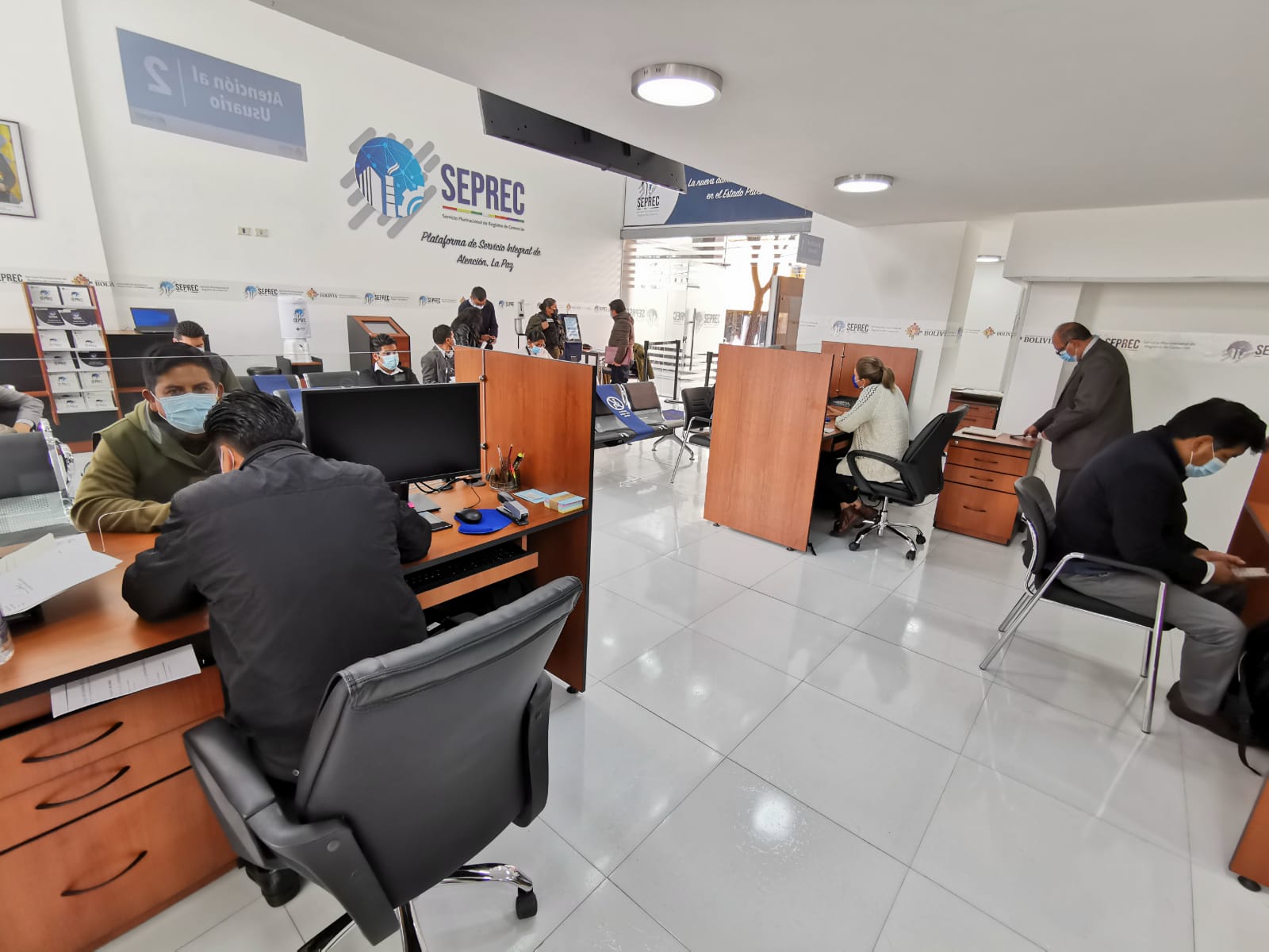 SEPREC concreta más de 900 trámites comerciales, a una semana de operaciones