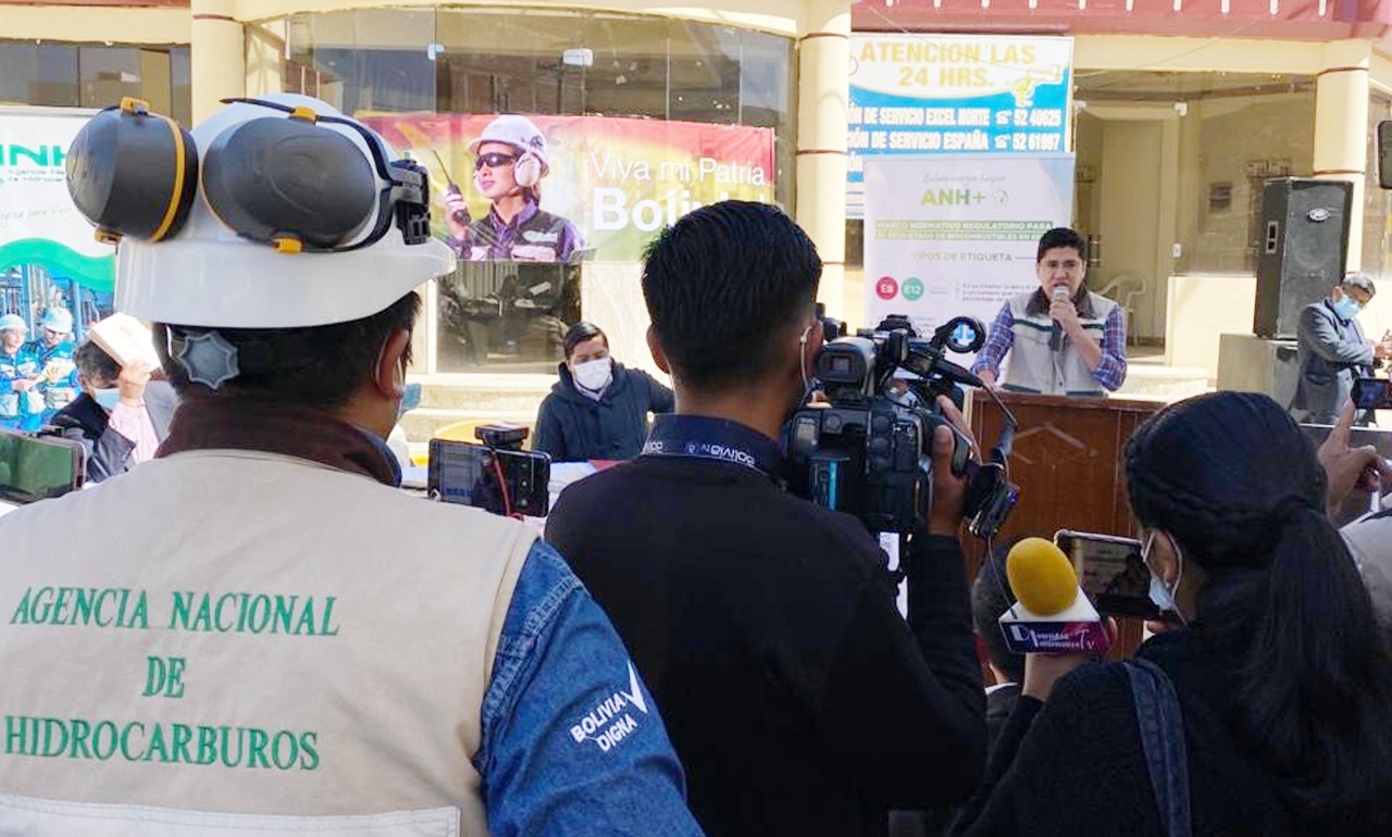 Oruro inicia venta de la Gasolina Especial Plus (GE+) con aditivo de origen vegetal