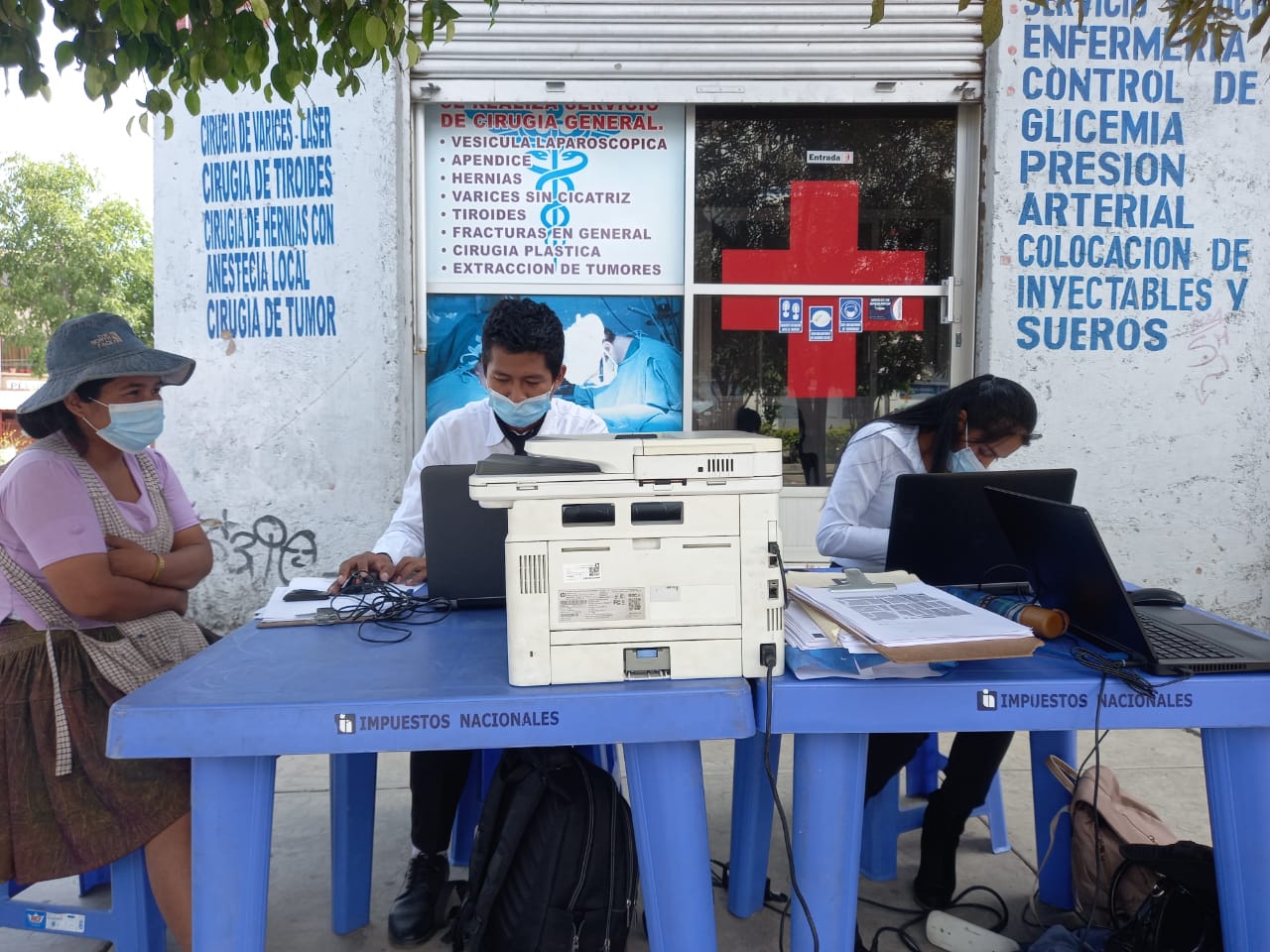 Cochabamba: Impuestos registró a 258 nuevos contribuyentes mediante las plataformas móviles “in situ”