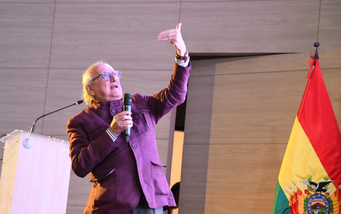Experto mexicano Alfredo Jalife-Rahme: Bolivia es el país del futuro