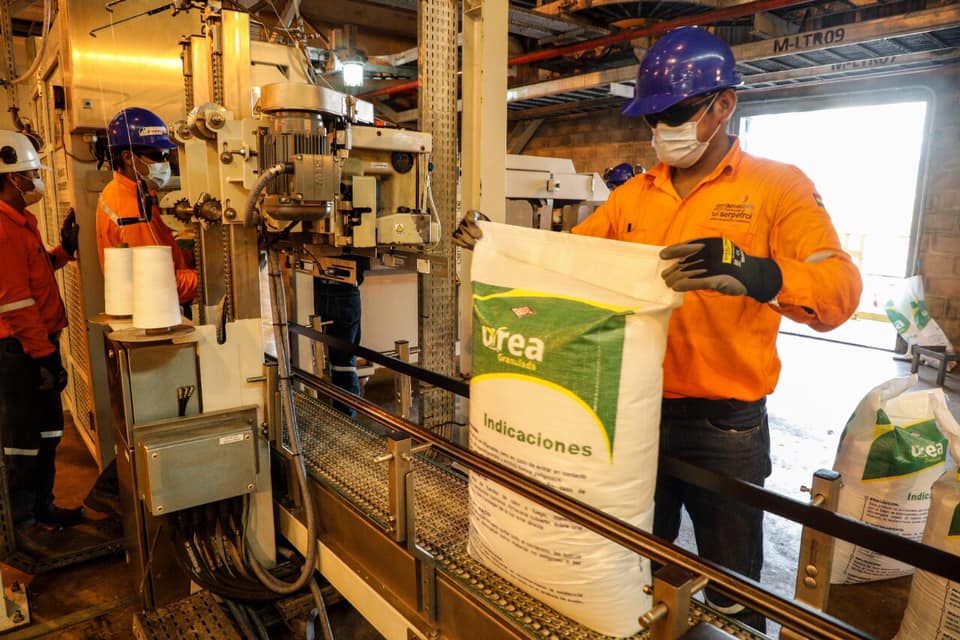 Planta de Urea generará $us 400 millones este 2022 con el 100% de su capacidad instalada