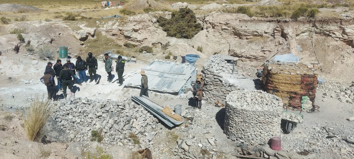 AJAM interviene actividad minera ilegal en Vichaya y secuestra maquinaria, hay un detenido