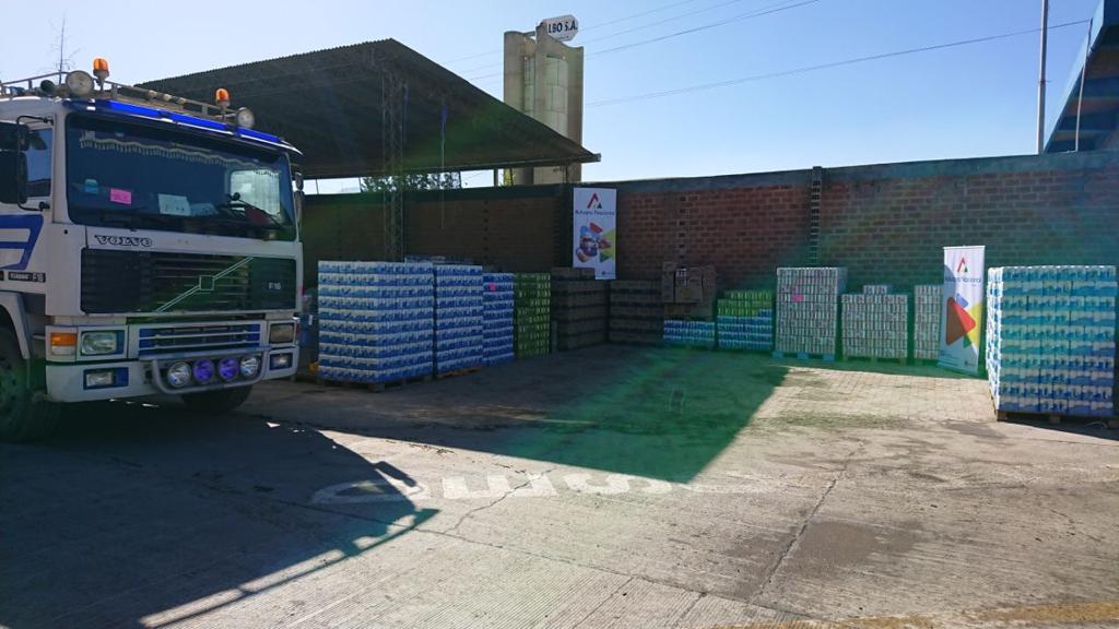 Aduana interviene camión con bebidas, alimentos y artículos de limpieza ilegales 